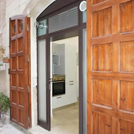 Mari Home-2